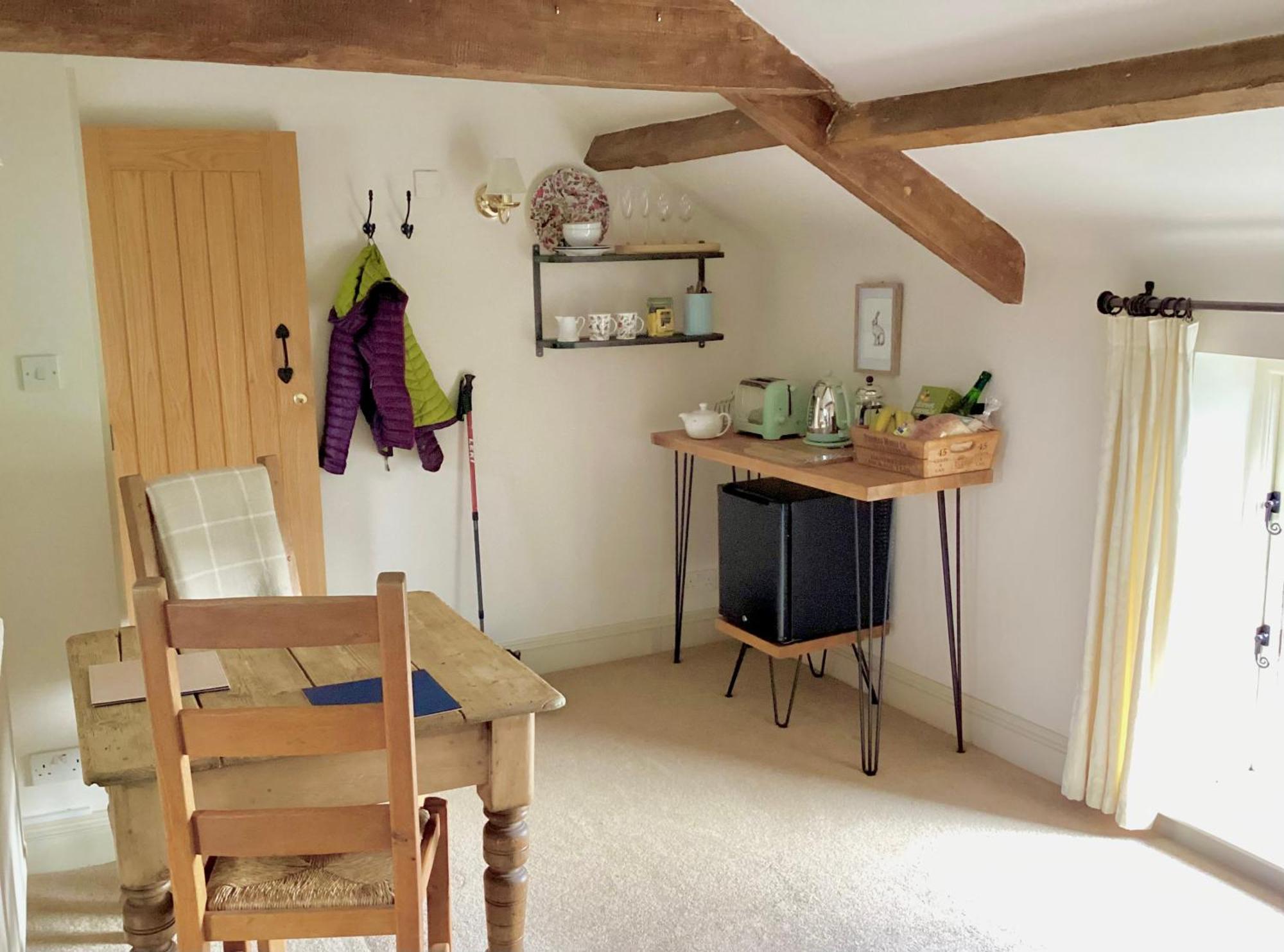 Neuadd B&B Suites クリックホーウェル エクステリア 写真